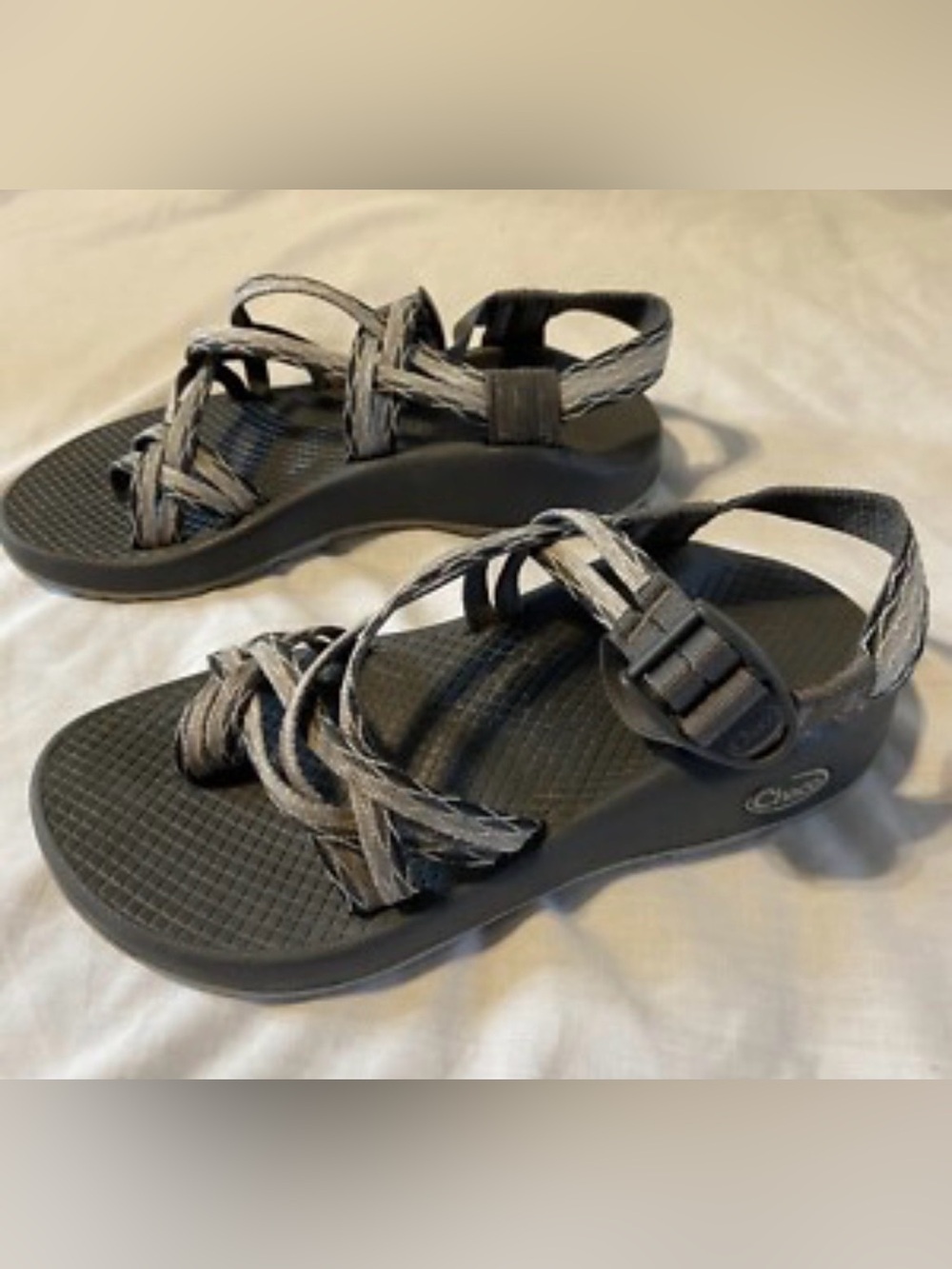 Chaco Womens Classic Sandals Black Gray Hiking Water Size 7
